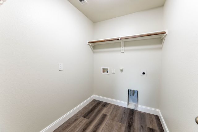 2254 Bryant Lane, Fate, TX 75189