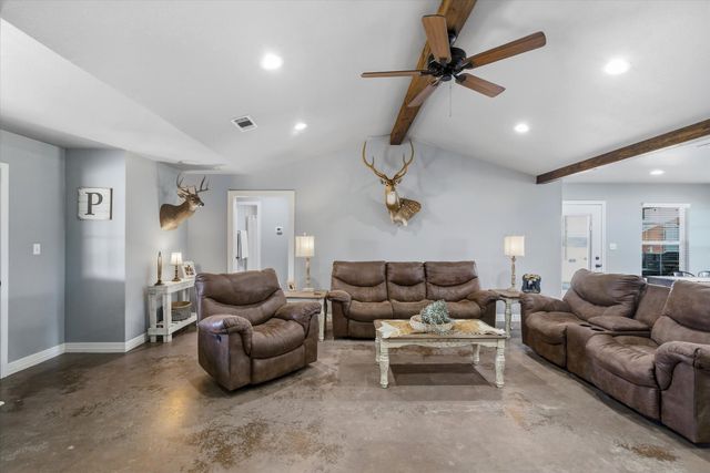 1052 VZ County Road 3208, Wills Point, TX 75169