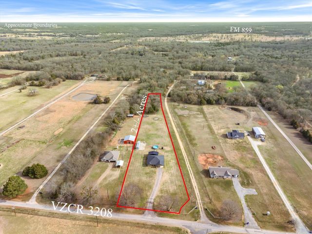 1052 VZ County Road 3208, Wills Point, TX 75169