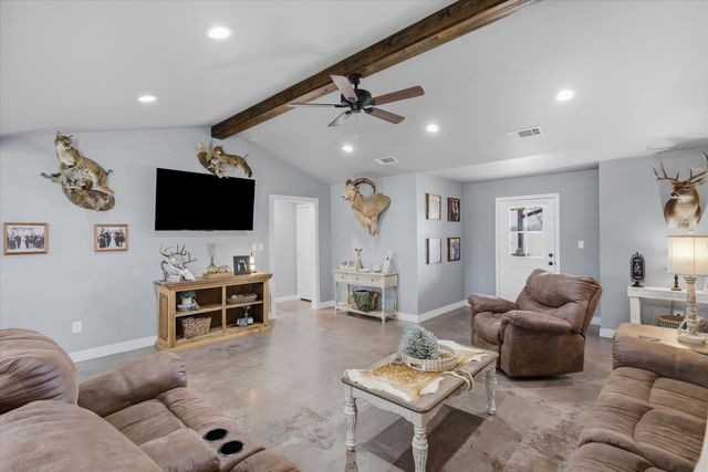 1052 VZ County Road 3208, Wills Point, TX 75169