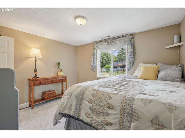 404 Sw 11TH St, Battle Ground, WA 98604