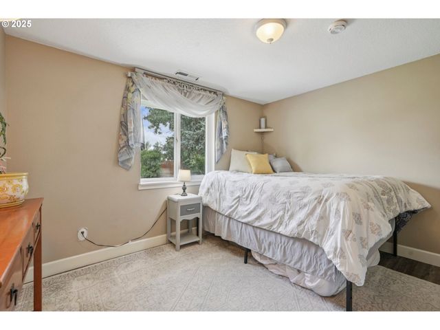 404 Sw 11TH St, Battle Ground, WA 98604