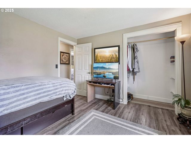 404 Sw 11TH St, Battle Ground, WA 98604
