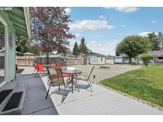404 Sw 11TH St, Battle Ground, WA 98604