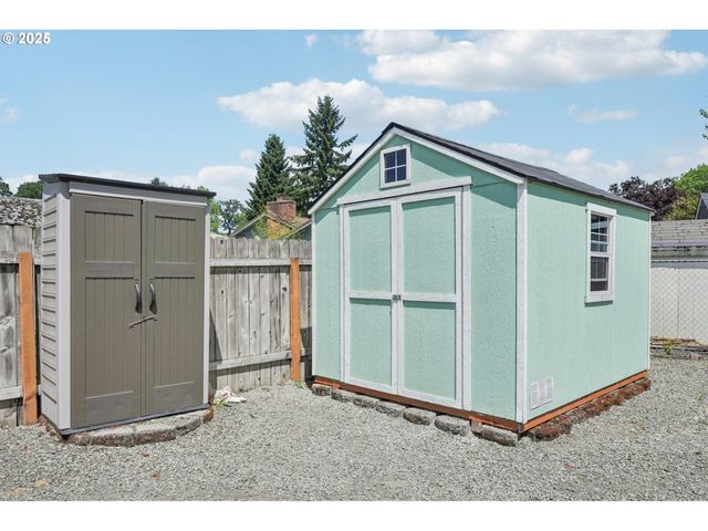 404 Sw 11TH St, Battle Ground, WA 98604