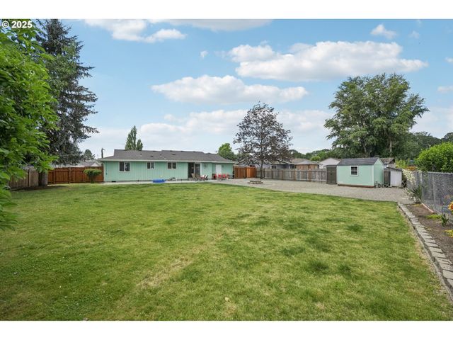 404 Sw 11TH St, Battle Ground, WA 98604