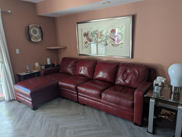 1155 S Lake 45, Novi, MI 48377