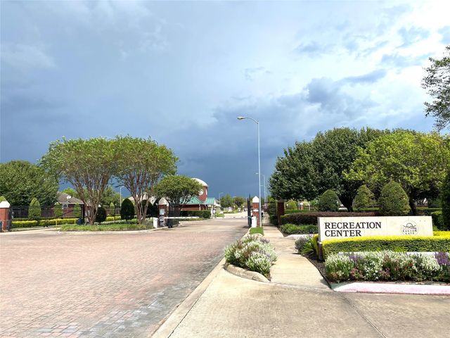 6006 Country Ridge Drive, Richmond, TX 77469