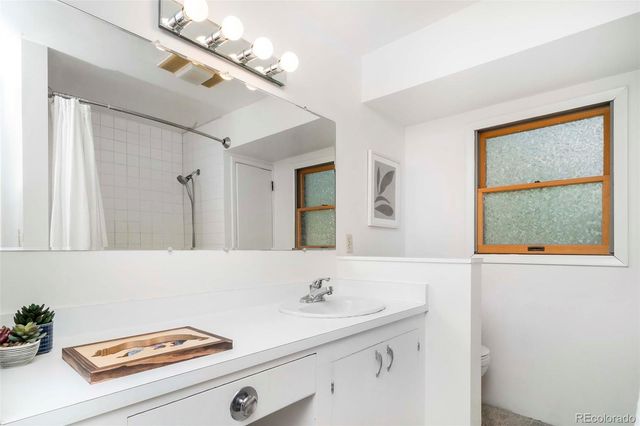 25997 Mountain View Road, Golden, CO 80401
