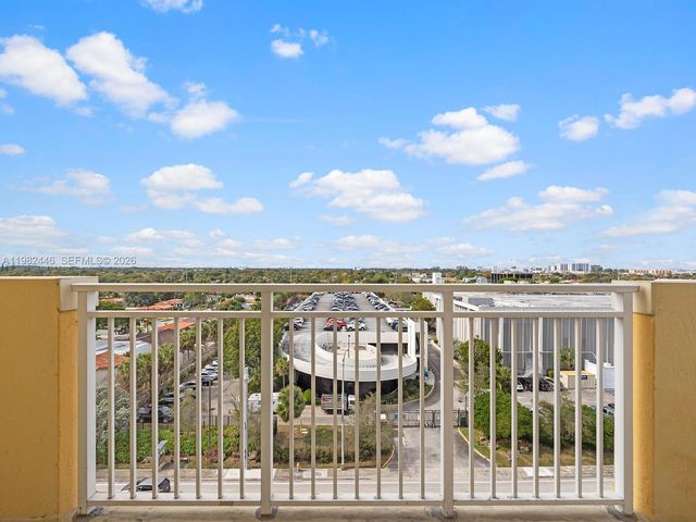 215 SW 42nd Ave 801, Miami, FL 33134