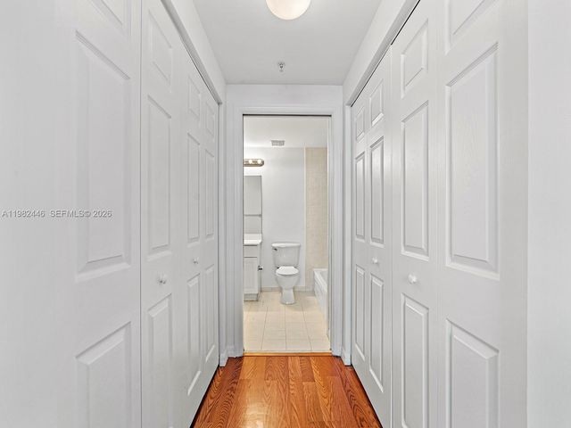 215 SW 42nd Ave 801, Miami, FL 33134