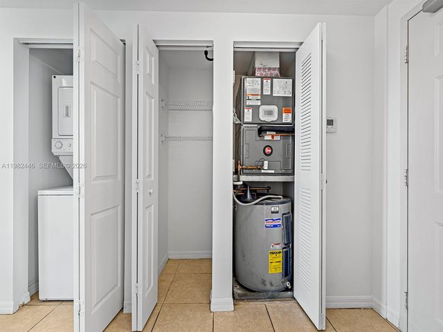 215 SW 42nd Ave 801, Miami, FL 33134