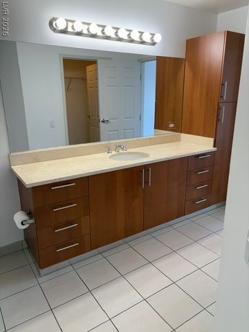 200 West SAHARA Avenue 3206, Las Vegas, NV 89102