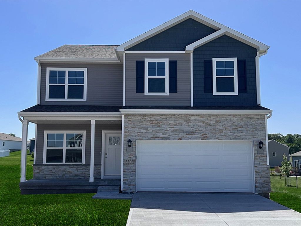 615 Raccoon Street, Waukee, IA 50263