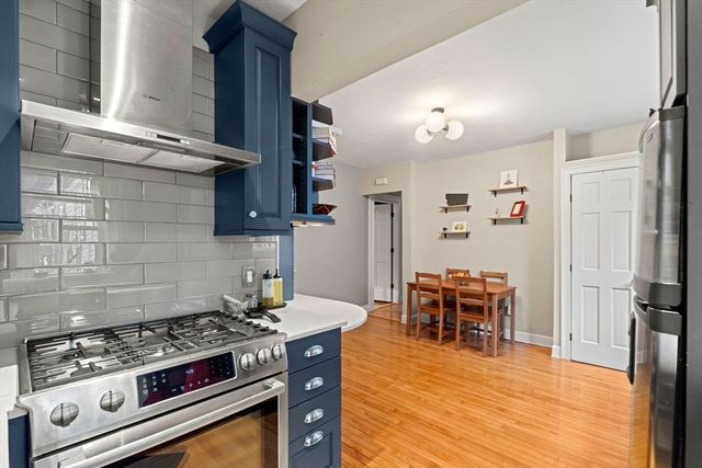 166 Boston Street 2, Boston, MA 02125