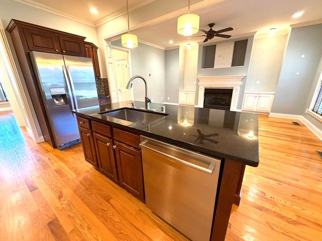 205 Dundee Court, Versailles, KY 40383