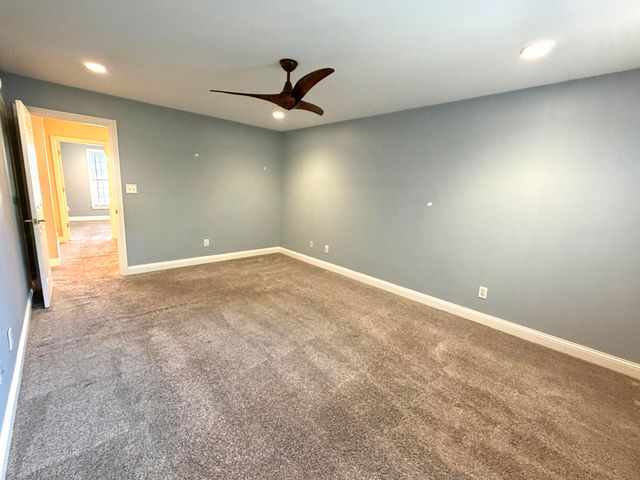 205 Dundee Court, Versailles, KY 40383