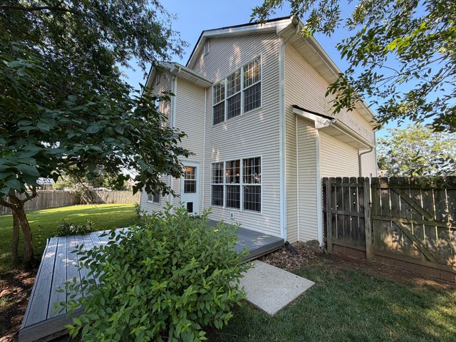 205 Dundee Court, Versailles, KY 40383
