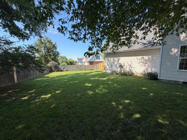 205 Dundee Court, Versailles, KY 40383