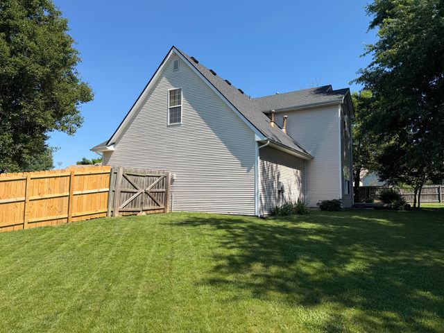 205 Dundee Court, Versailles, KY 40383