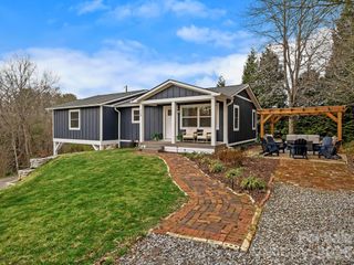 729 Poodle Way, Asheville, NC 28806