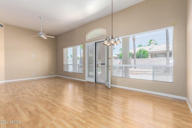 8924 E Captain Dreyfus Avenue, Scottsdale, AZ 85260