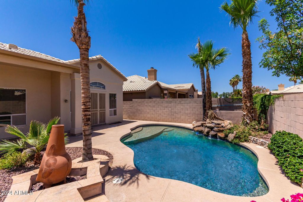 8924 E Captain Dreyfus Avenue, Scottsdale, AZ 85260