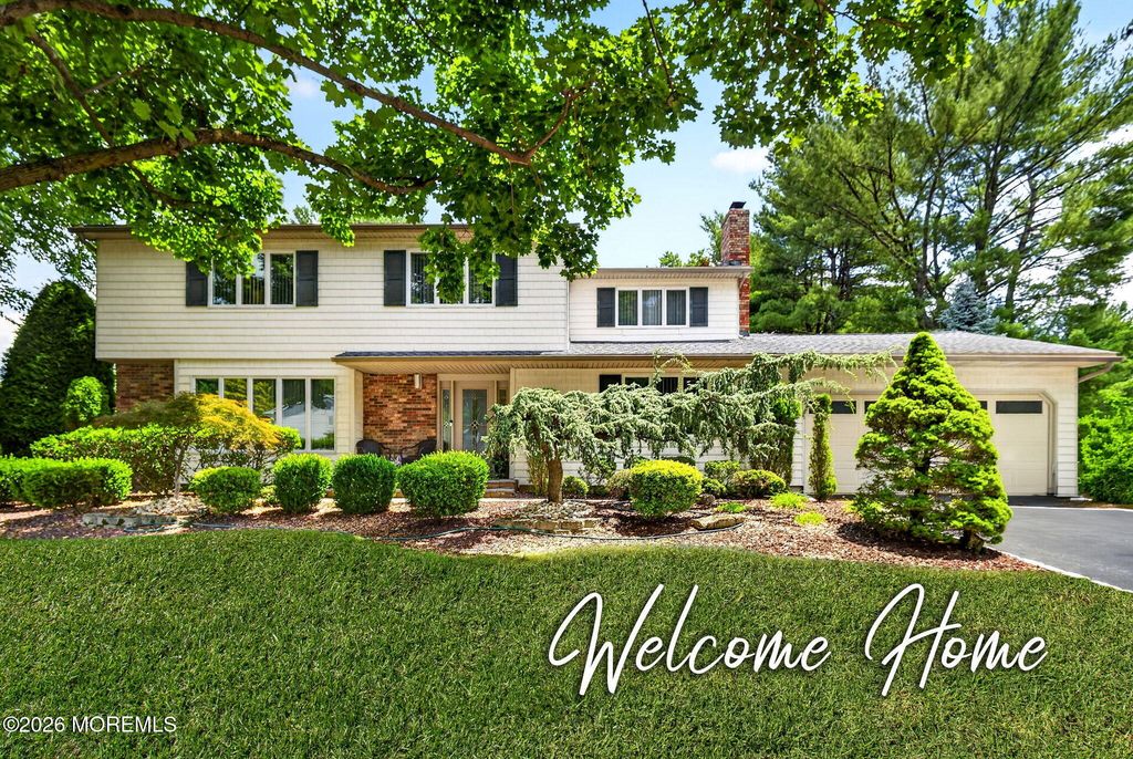 43 Georgian Bay Drive, Morganville, NJ 07751