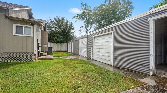 12 E Homan Street, Baytown, TX 77520