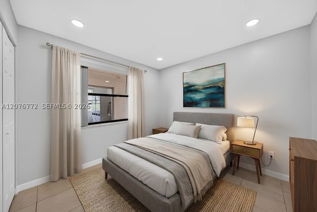 7670 SW 152nd Ave 1-207, Miami, FL 33193