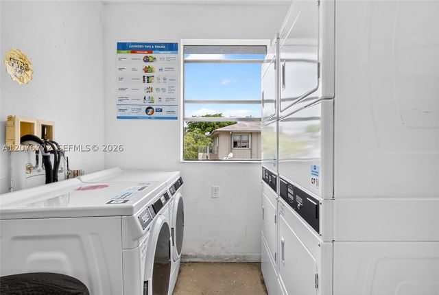 7670 SW 152nd Ave 1-207, Miami, FL 33193