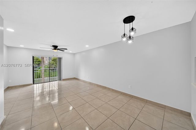 7670 SW 152nd Ave 1-207, Miami, FL 33193