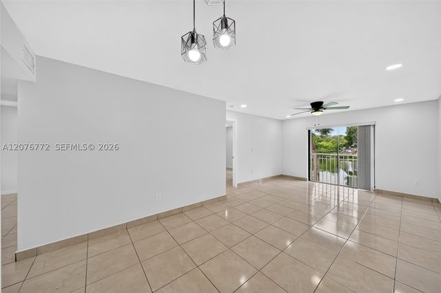 7670 SW 152nd Ave 1-207, Miami, FL 33193