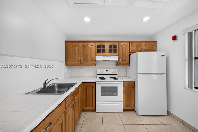 7670 SW 152nd Ave 1-207, Miami, FL 33193