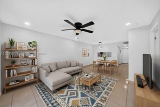 7670 SW 152nd Ave 1-207, Miami, FL 33193