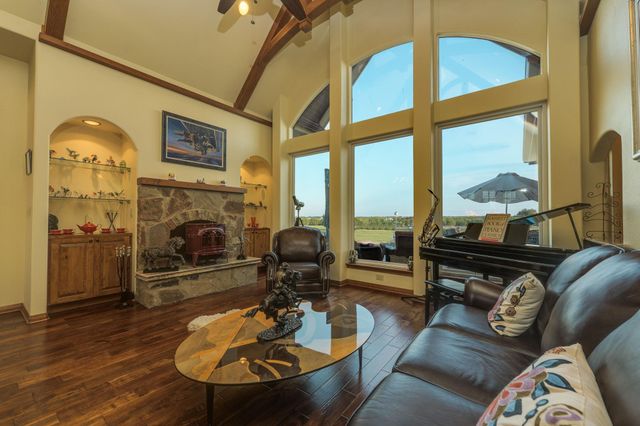 901 County Road 250, Georgetown, TX 78633