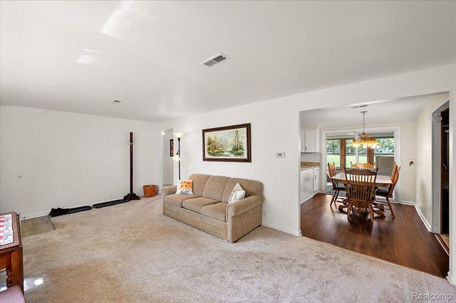 5011 Cecelia Ann Avenue, Independence Charter Township, MI 48346