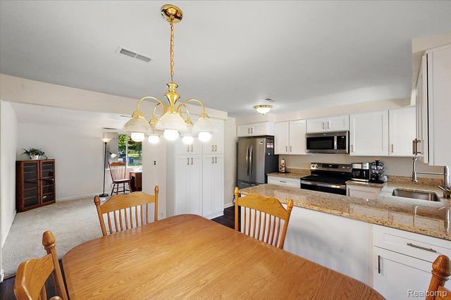 5011 Cecelia Ann Avenue, Independence Charter Township, MI 48346