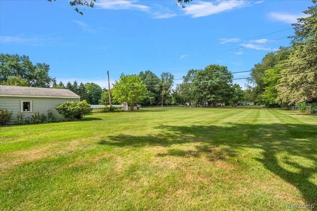 5011 Cecelia Ann Avenue, Independence Charter Township, MI 48346