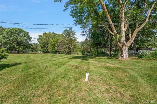 5011 Cecelia Ann Avenue, Independence Charter Township, MI 48346
