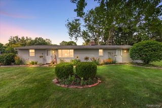 5011 Cecelia Ann Avenue, Independence Charter Township, MI 48346