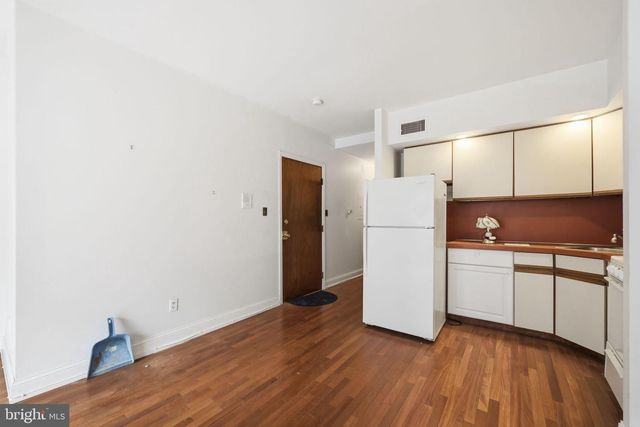 1713 SOUTH ST, Philadelphia, PA 19146