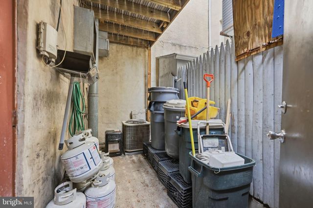 1713 SOUTH ST, Philadelphia, PA 19146