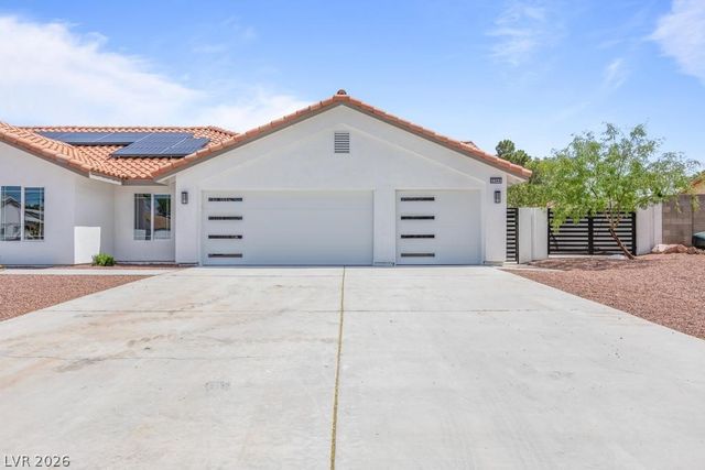 3360 North Pioneer Way, Las Vegas, NV 89129