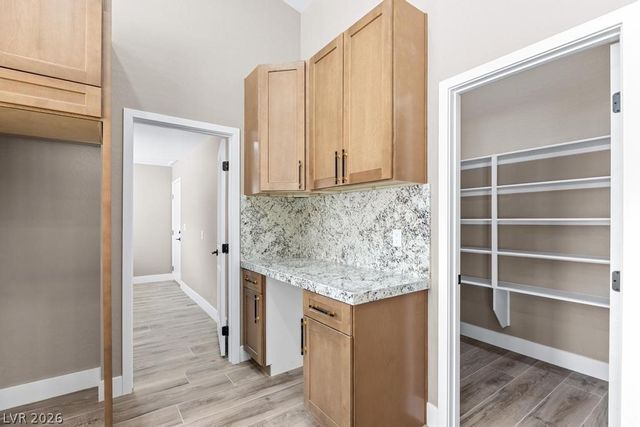 3360 North Pioneer Way, Las Vegas, NV 89129
