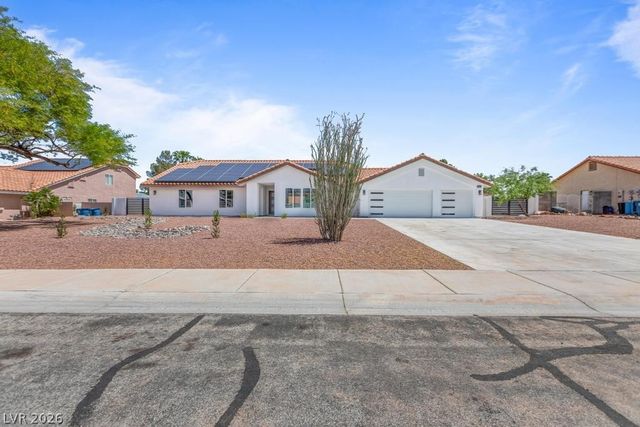 3360 North Pioneer Way, Las Vegas, NV 89129