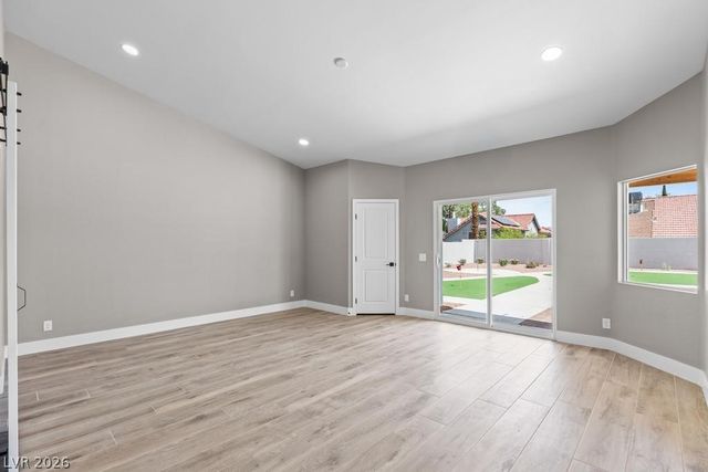 3360 North Pioneer Way, Las Vegas, NV 89129