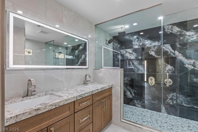 3360 North Pioneer Way, Las Vegas, NV 89129