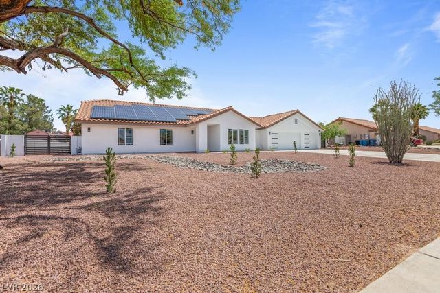 3360 North Pioneer Way, Las Vegas, NV 89129