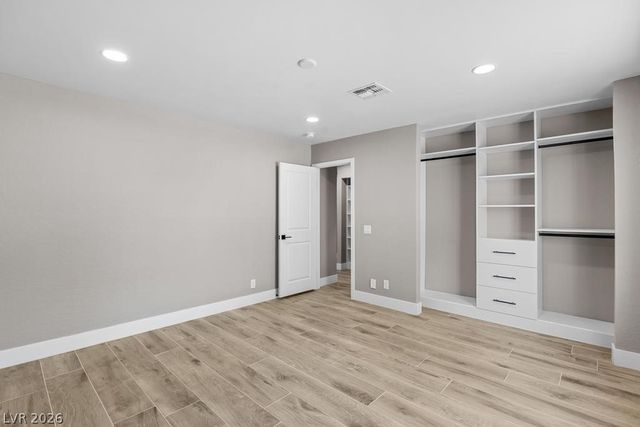 3360 North Pioneer Way, Las Vegas, NV 89129